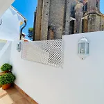 Almocabar Luxury Apartment