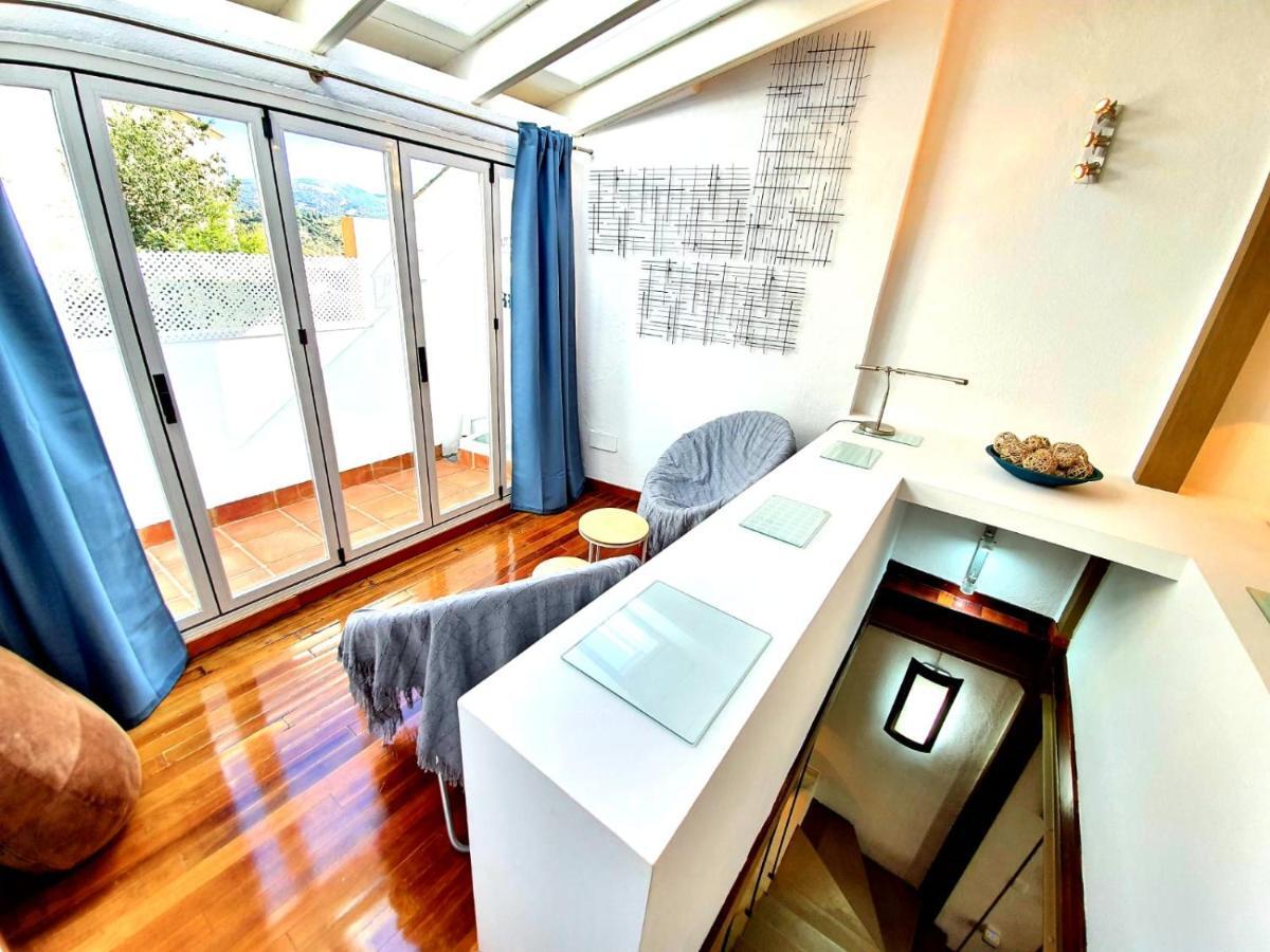 Almocabar Luxury Holiday home *